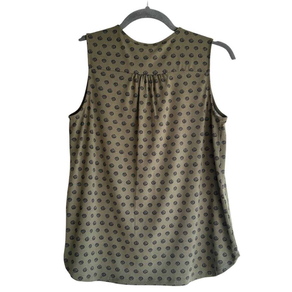 Vince Camuto Olive Patterned Sleeveless Top XSP - Picture 2 of 11
